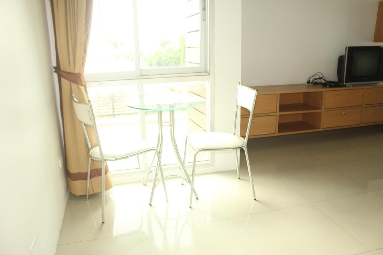 Bansabai Sabaidee Service Apartment Bangkok Ngoại thất bức ảnh